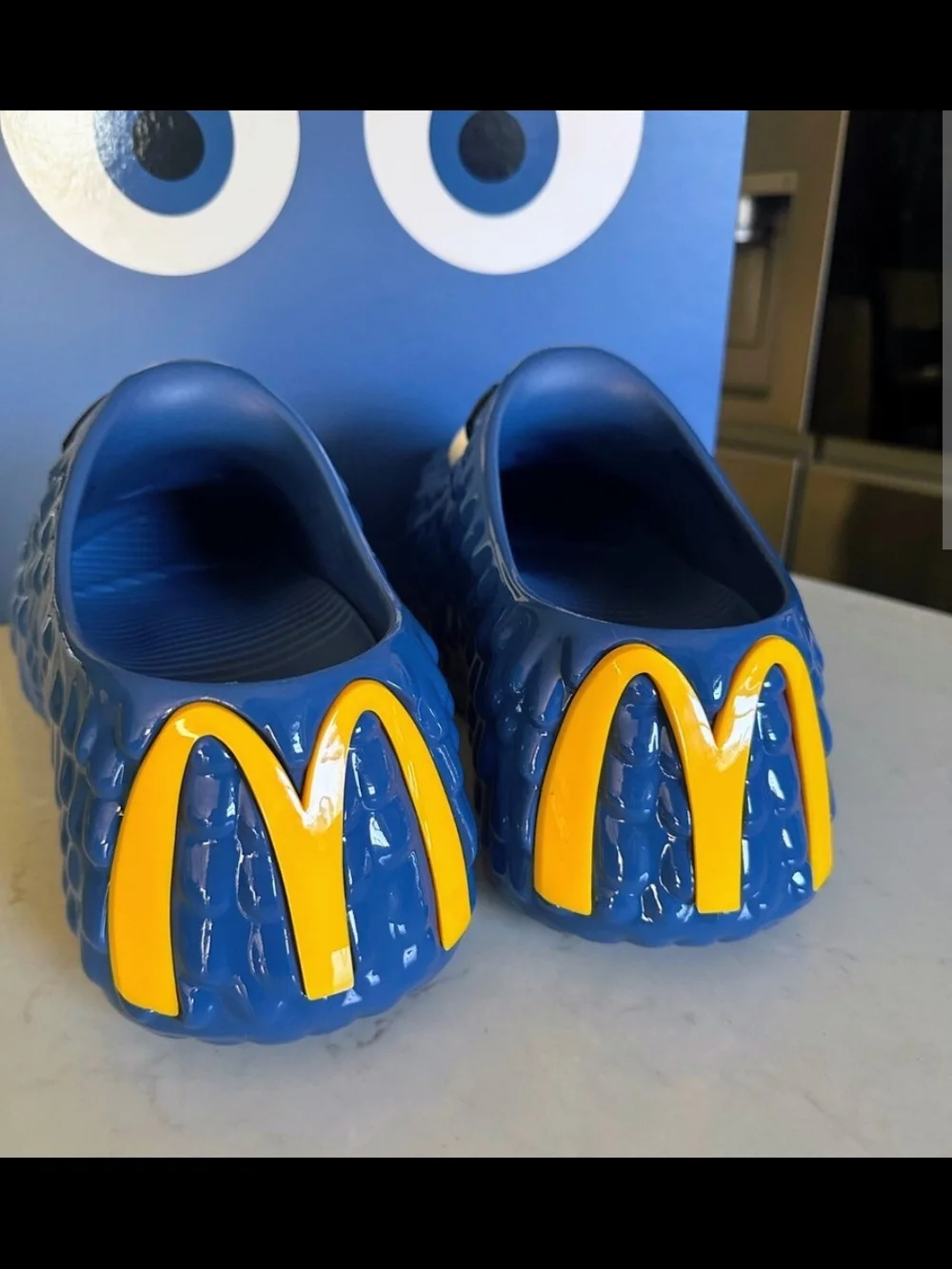Men Limited Edition Kerwin Frost Mcdonald Crocs. Size 7